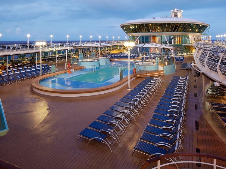 Vision of the Seas: Pooldeck