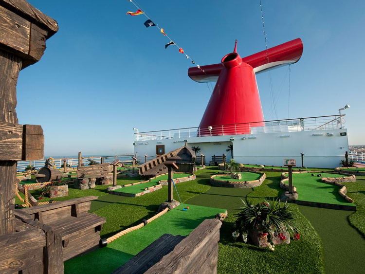Carnival Dream: Mini Golf