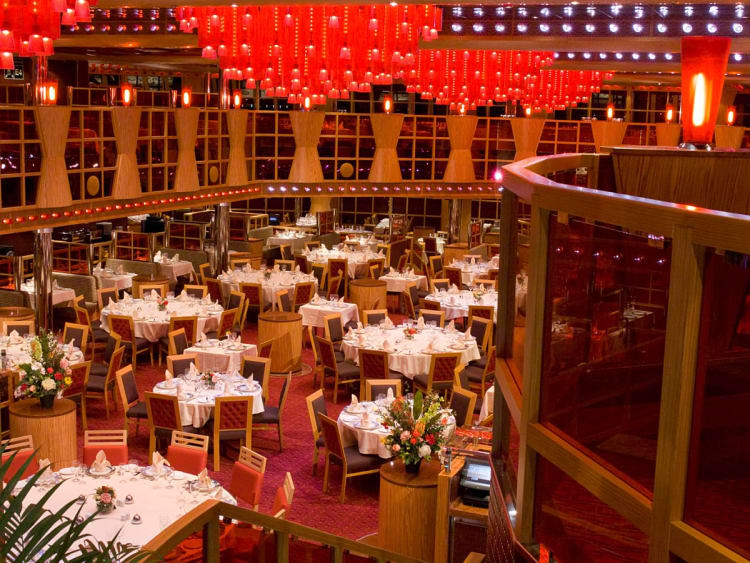 Carnival Dream: Scarletts aft dining