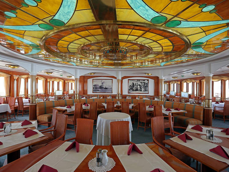 MS Deutschland: Lido Restaurant