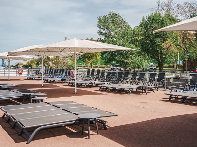 Rousse Prestige: Sonnendeck