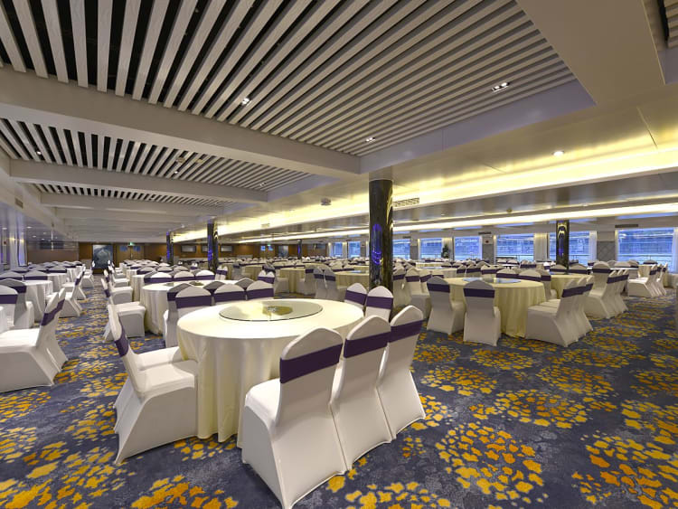 Victoria Sabrina: Restaurant