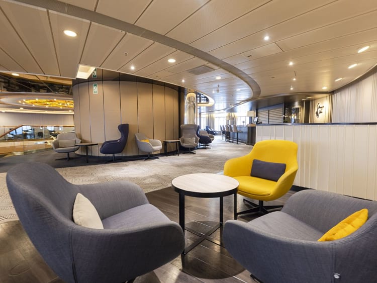 Artania: Harry's Bar Deck 4 (2)