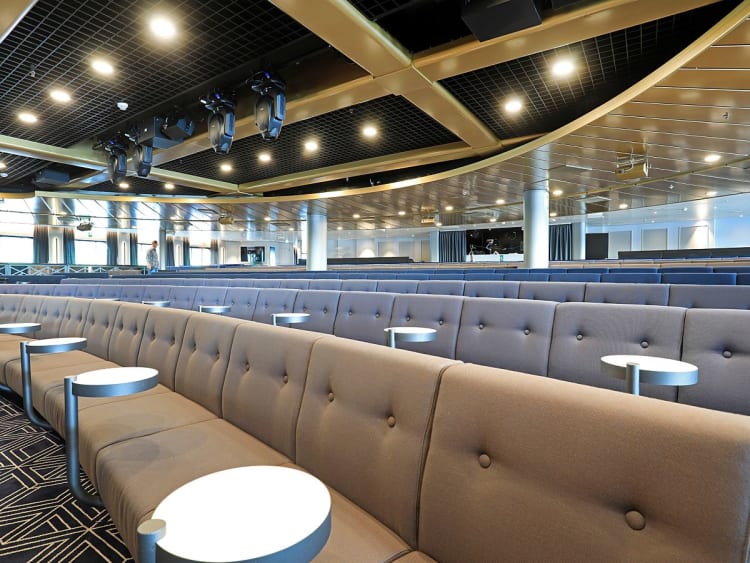 Artania: Atlantik Show-Lounge Deck 3 (3)