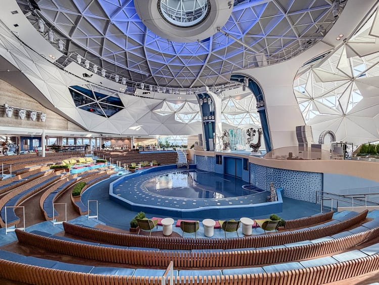 Royal Caribbean Int. - Legend of the Seas - Image 65