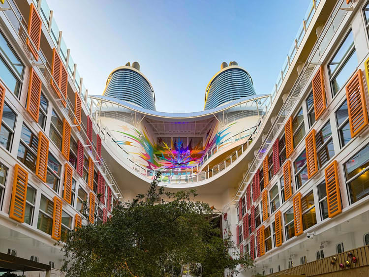 Royal Caribbean Int. - Legend of the Seas - Image 73