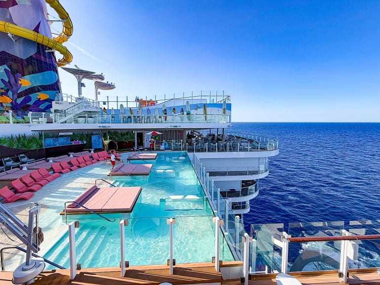 Royal Caribbean Int. - Legend of the Seas - Image 71