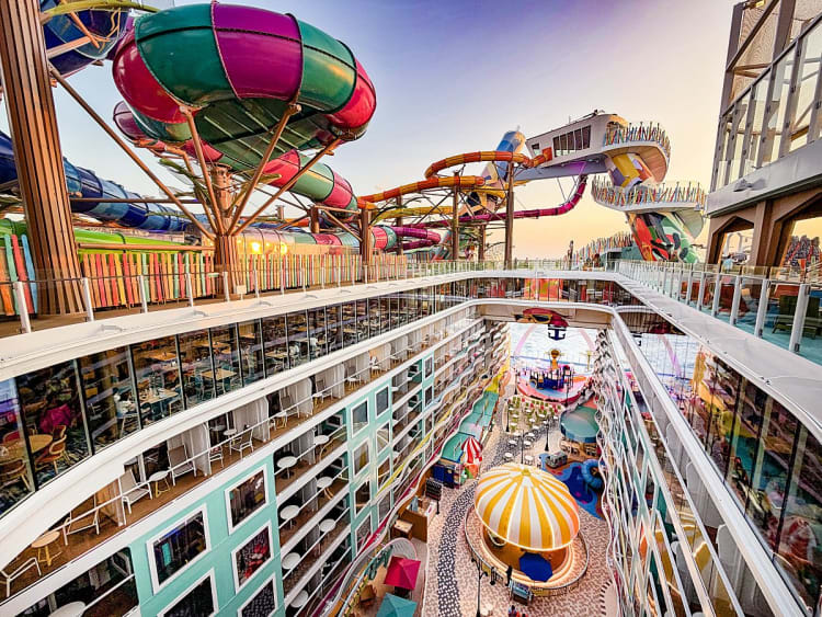 Royal Caribbean Int. - Legend of the Seas - Image 59