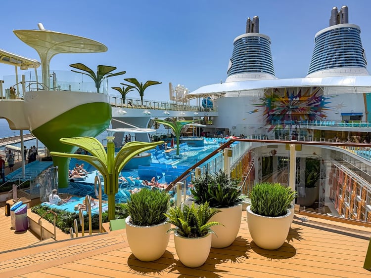 Royal Caribbean Int. - Legend of the Seas - Image 18