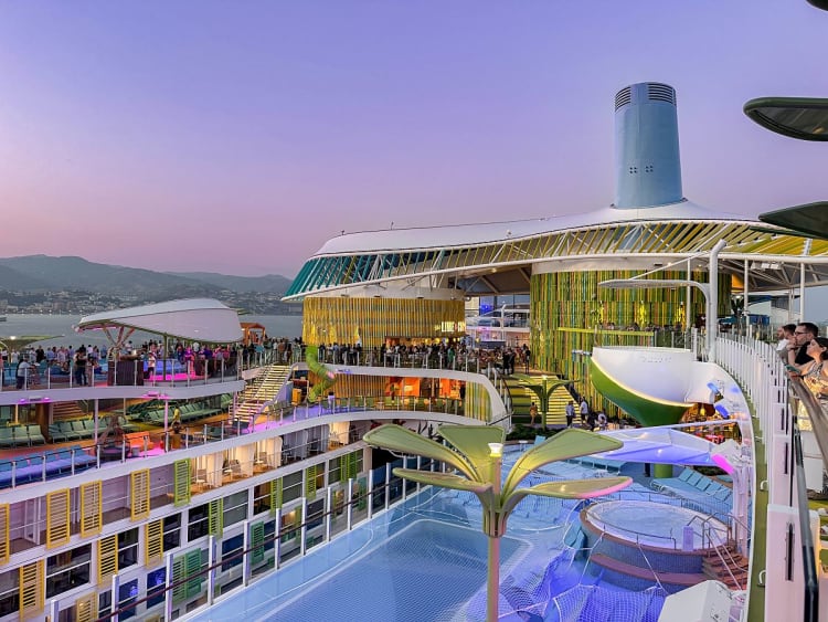 Royal Caribbean Int. - Legend of the Seas - Image 68