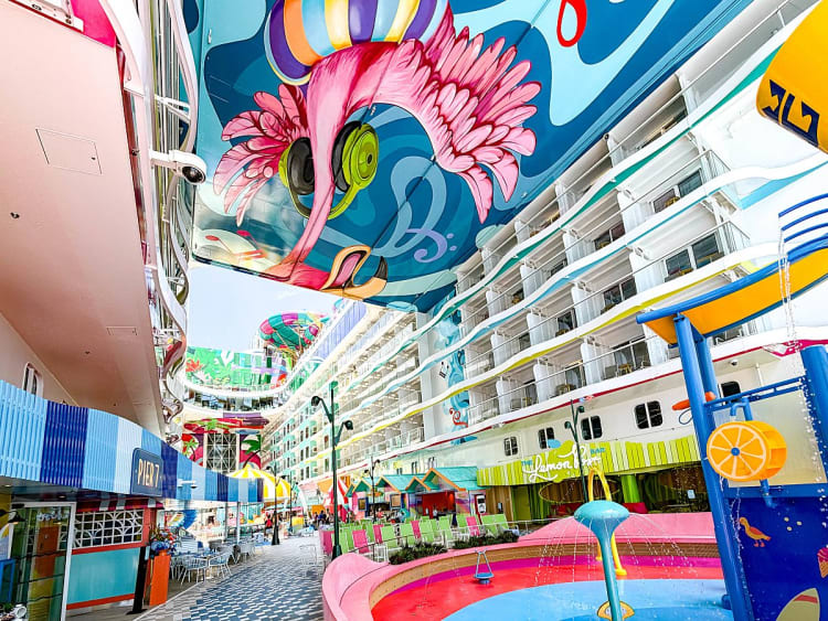 Royal Caribbean Int. - Legend of the Seas - Image 9