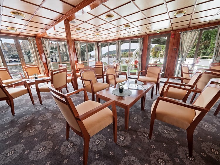 Florentina: Lounge Bar