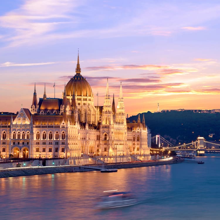 737x737_Donau_Budapest