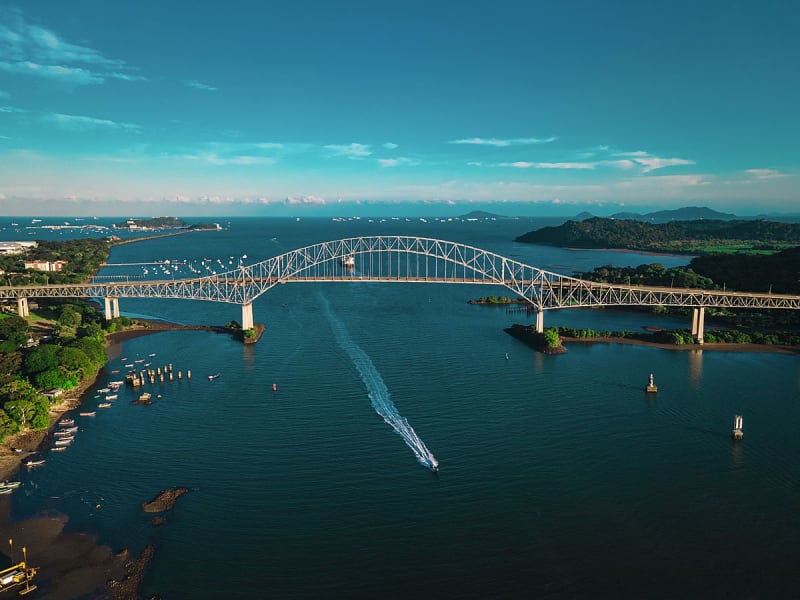 Norwegian Cruise Line - Norwegian Joy - Bild 1