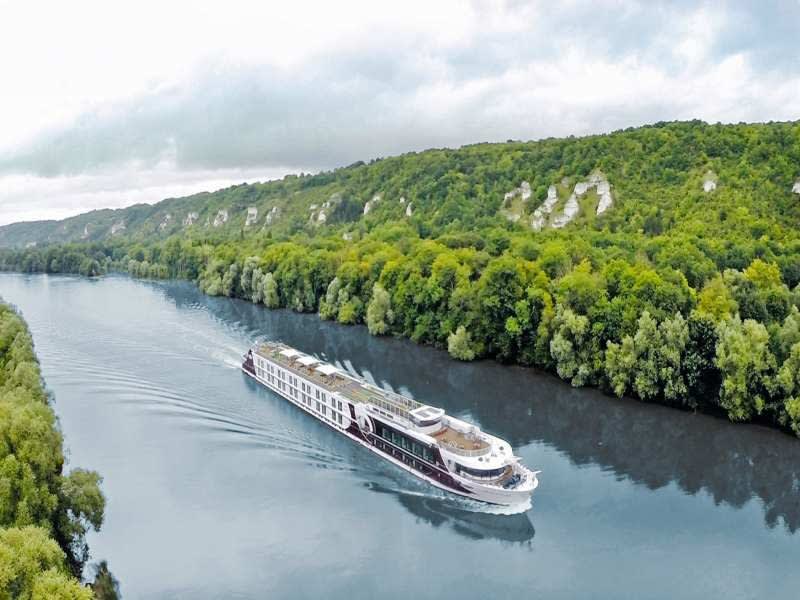 Royal Cruises - Excellence Royal - Image 1