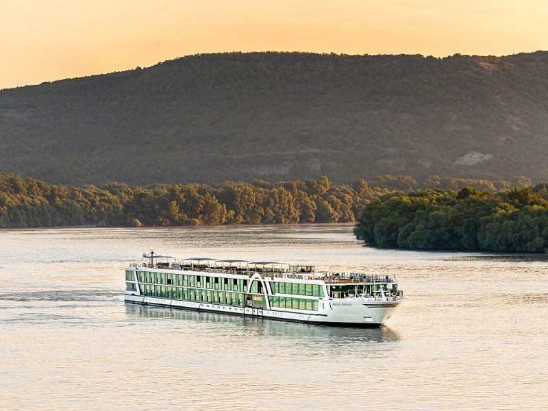 Lüftner Cruises - Amadeus Amara - Bild 1