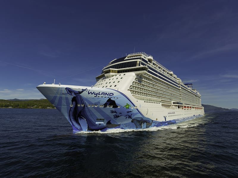 Norwegian Cruise Line - Norwegian Bliss - Foto 1