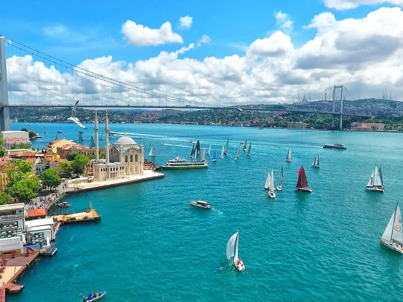 Istanbul, T&uuml;rkei &ndash; Bosporus-Br&uuml;cke