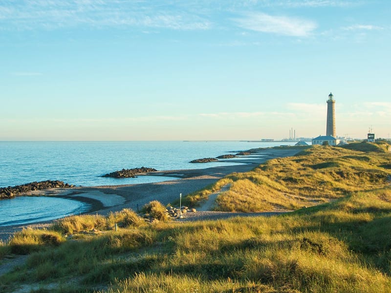 Skagen, D&auml;nemark &ndash; Weitl&auml;ufige D&uuml;nenlandschaft mit Blick auf das Meer