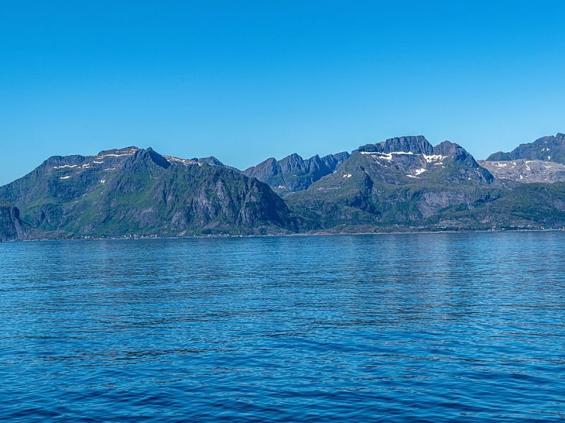 Bod&oslash;, Norwegen &ndash; Blick auf schroffe Berge und weites Meer