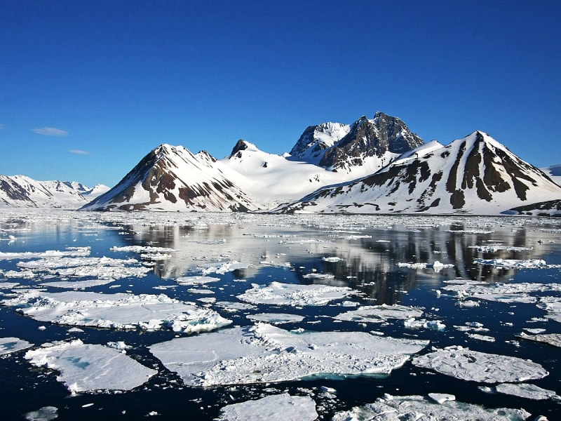 Amsterdam&oslash;ya (Spitsbergen, Svalbard) - Image 1