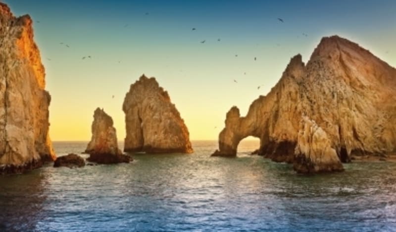 Komfortabel reisen mit e-hoi Flugpaket und Hotel