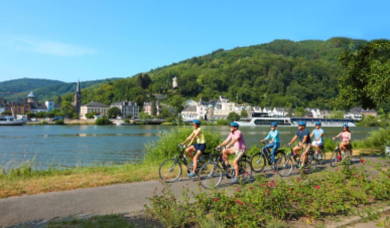 EXCURS&Otilde;ES INCLU&Iacute;DAS