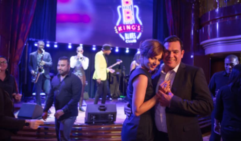 M&Uacute;SICA AO VIVO