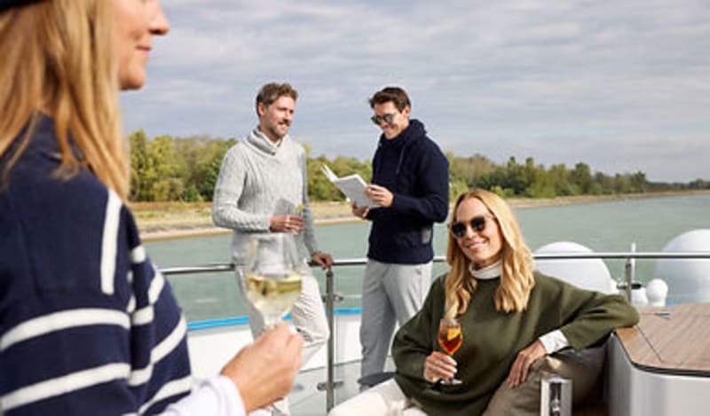 VIVA Lifestyle Shoot 2022 (24)