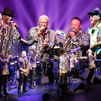 Earth, Wind & Fire Experience by Al McKay