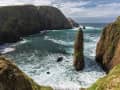 Fair Isle, Schottland – Atlantikwellen zwischen hohen Klippen