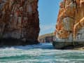 Talbot Bay, Austrália – Passagem estreita entre rochas com fortes correntes