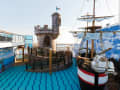 : Squok Club mit Schloss und Piratenschiff Deck 10