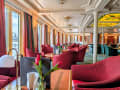 : Bar und Lounge auf dem Oberdeck