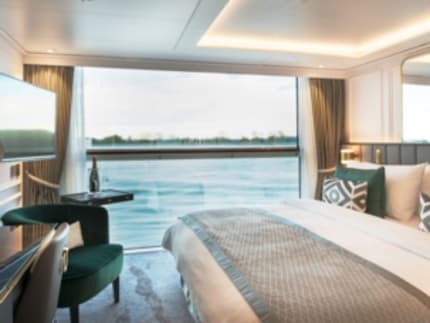 Symphony Suite (ca. 18 qm)