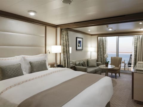 Deluxe Veranda Suite