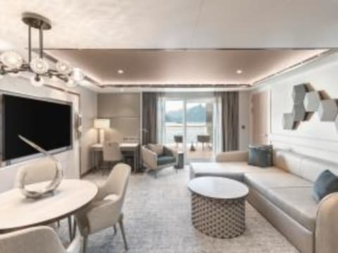 Signature Suite