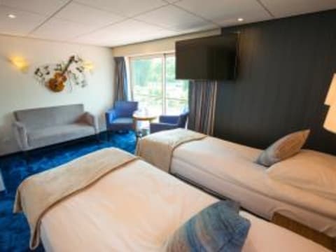 Suite mit französischem Balkon (zu öffnen)