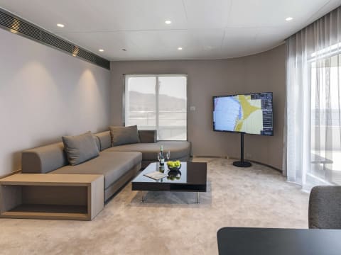 Owner's Suite (ca. 108 - 110.8 qm)