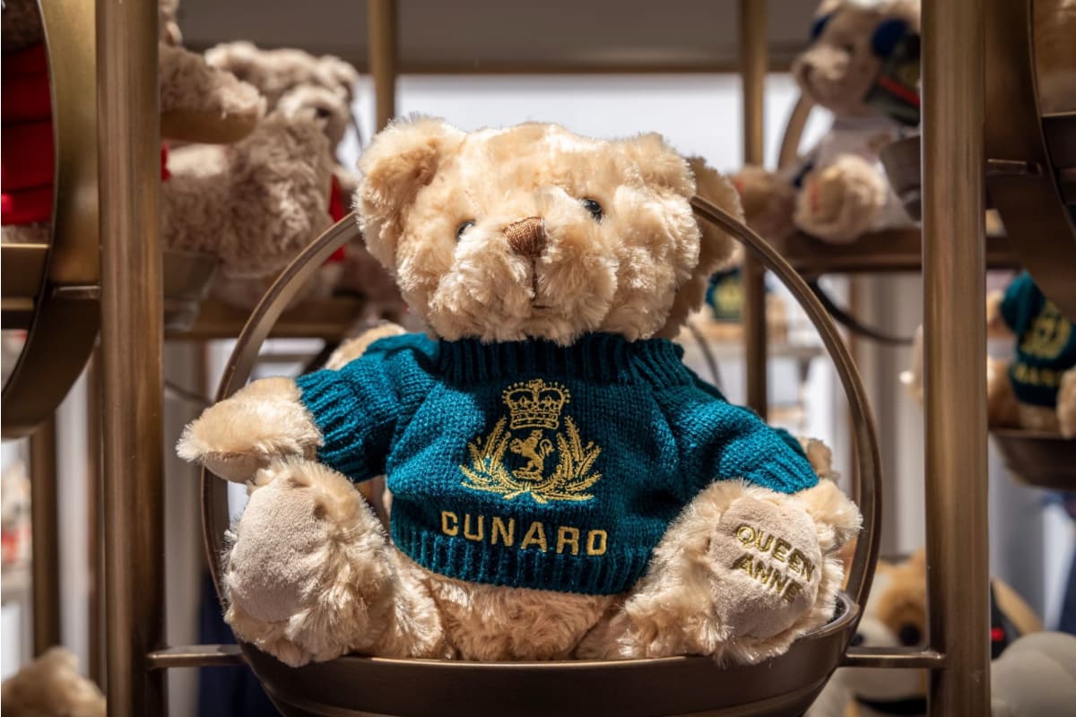 ◇テディベア　クイーンエリザベス号　キュナード社185周年記念　ベイリー◇ テディベア クイーンエリザベス号キュナード社185周年記念ベルボーイの