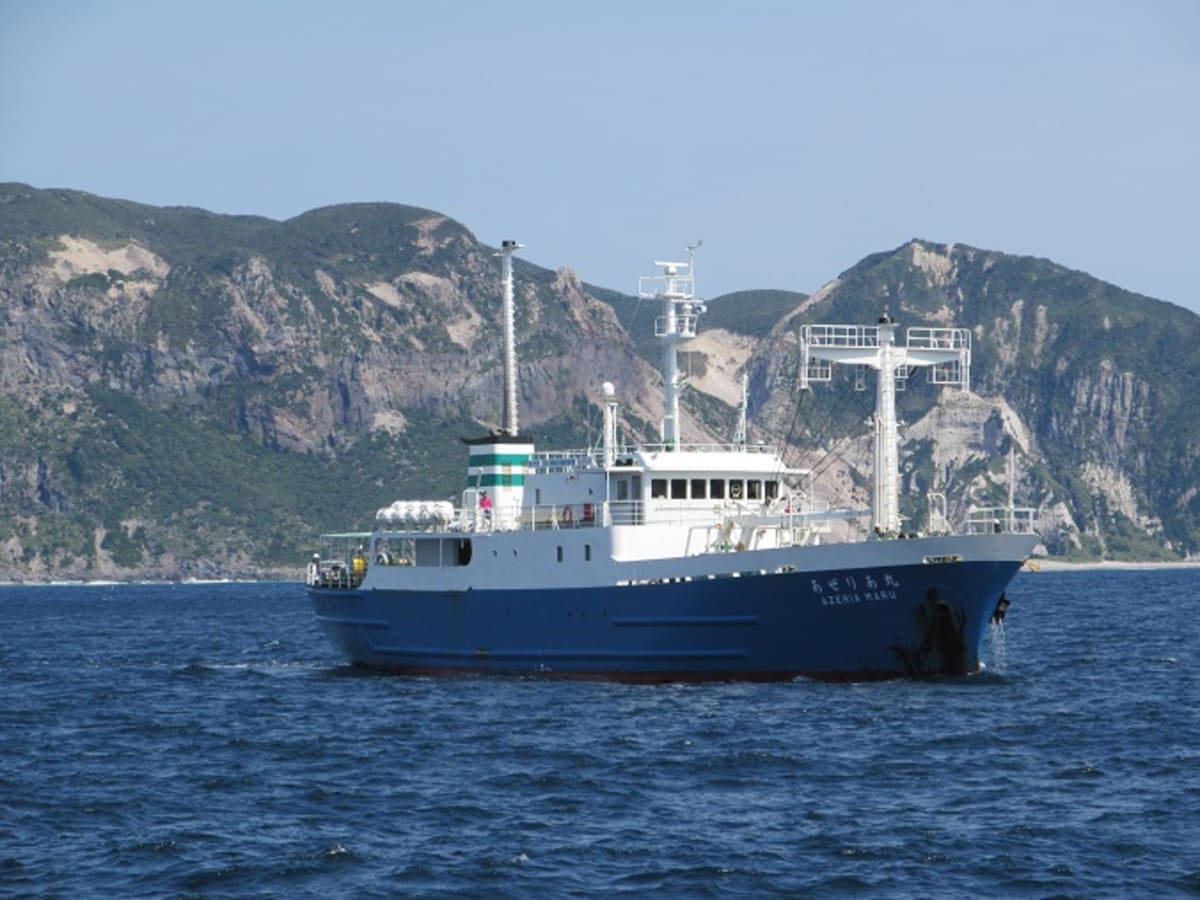 伊豆４島４隻弾丸リレークルーズ その４ ドタバタの式根島 新島 大島編 Cruisemans