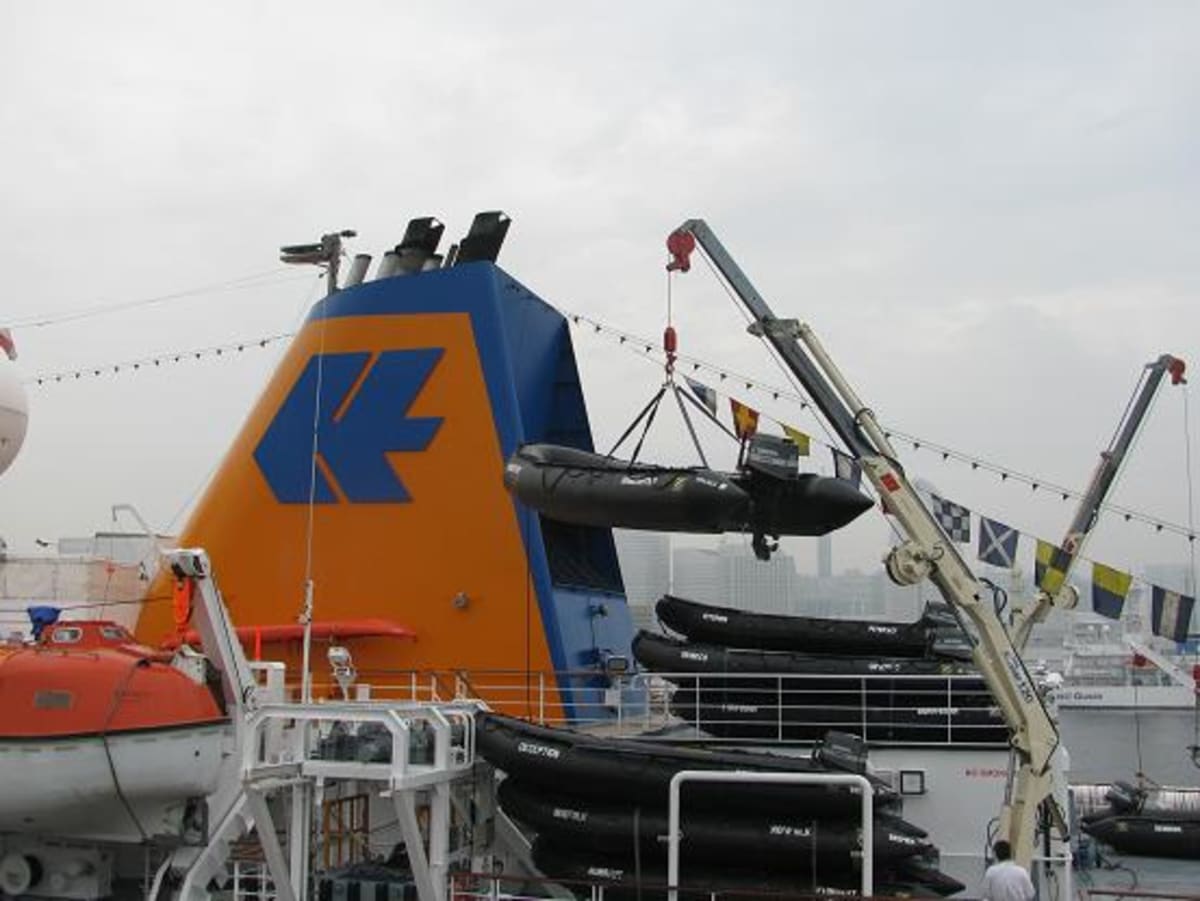 M.S.BREMEN @ yokohama | Cruisemans