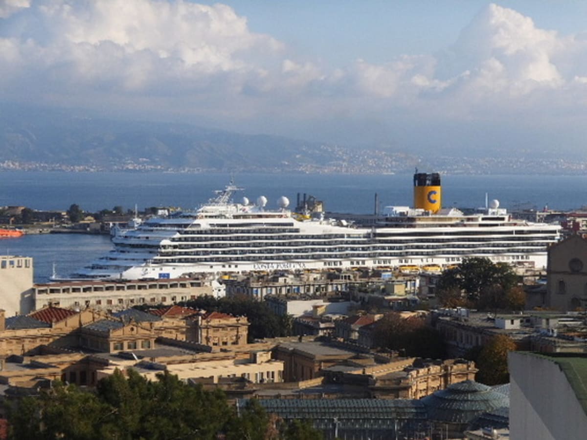 イタリア最終日シチリア島メッシーナ寄港：欧州クリスマスミサからスエズ越えアラブイスラムへCosta Fortuna  欧州アラブ８ヶ国巡礼の船旅