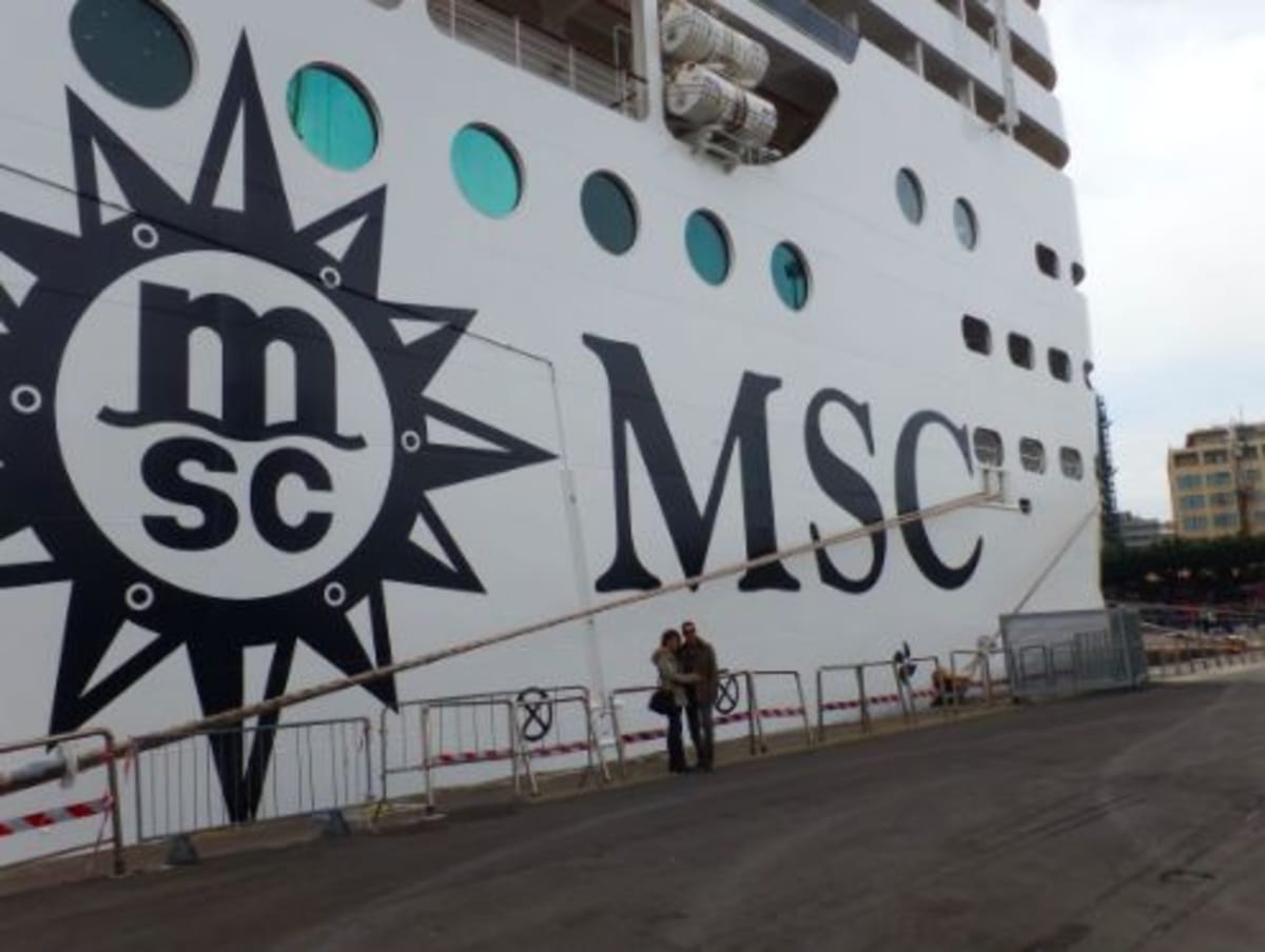 客船MSCプレチオーサの外観