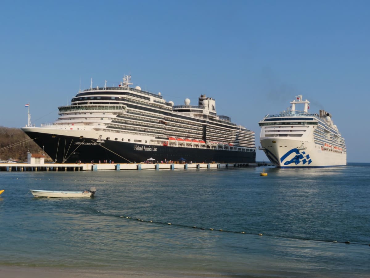 写真 客船コーラル・プリンセス Cruisemans