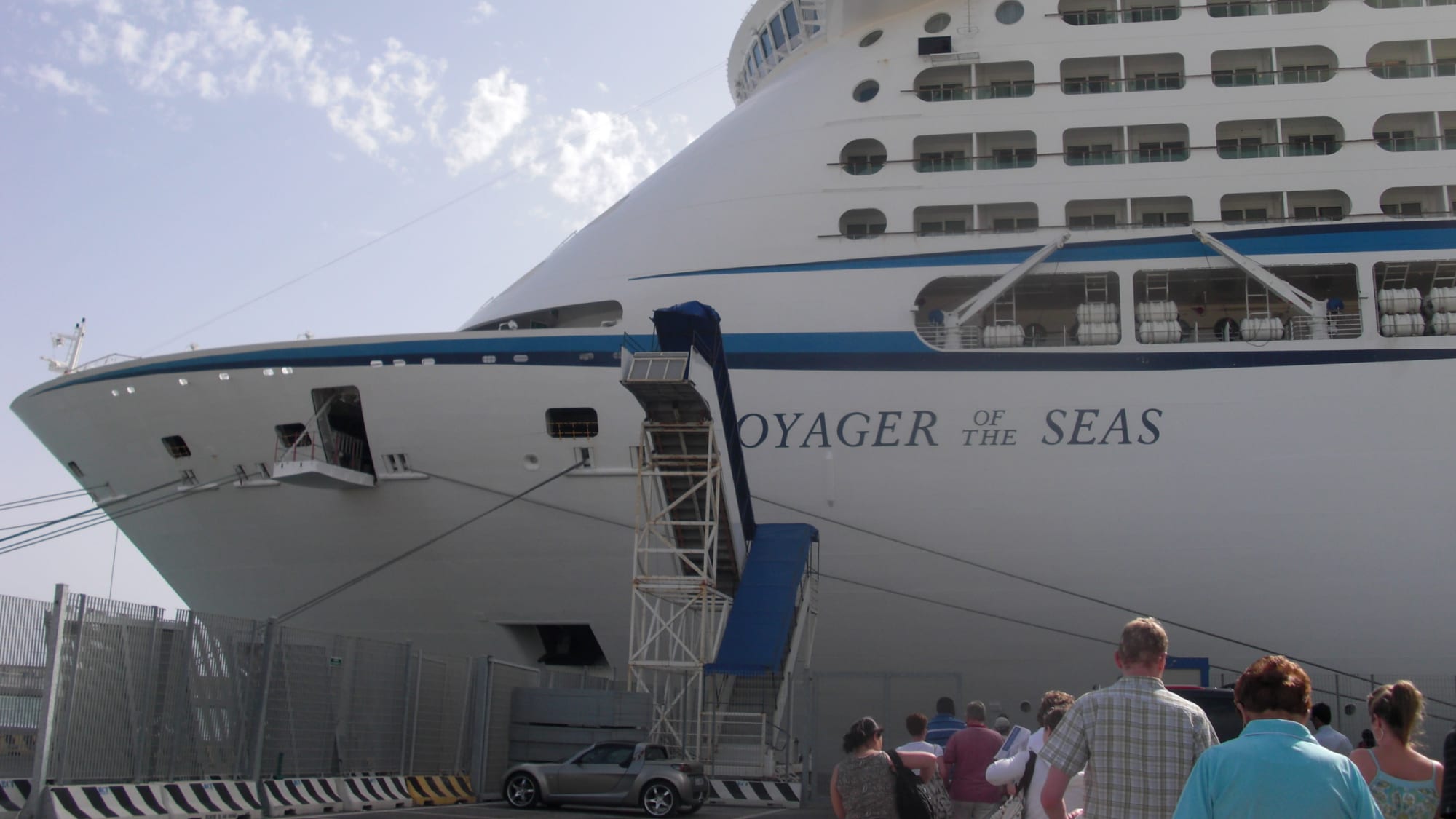 停泊中のVoyager of the Seas