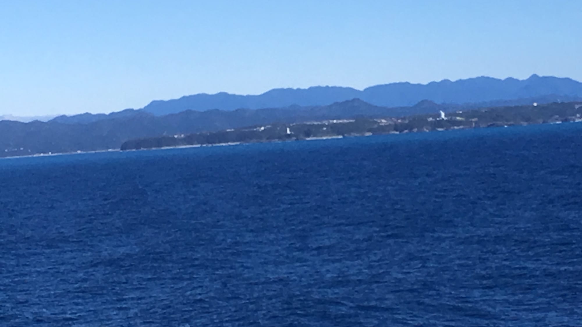 台風一過の潮岬沖 Cruisemans