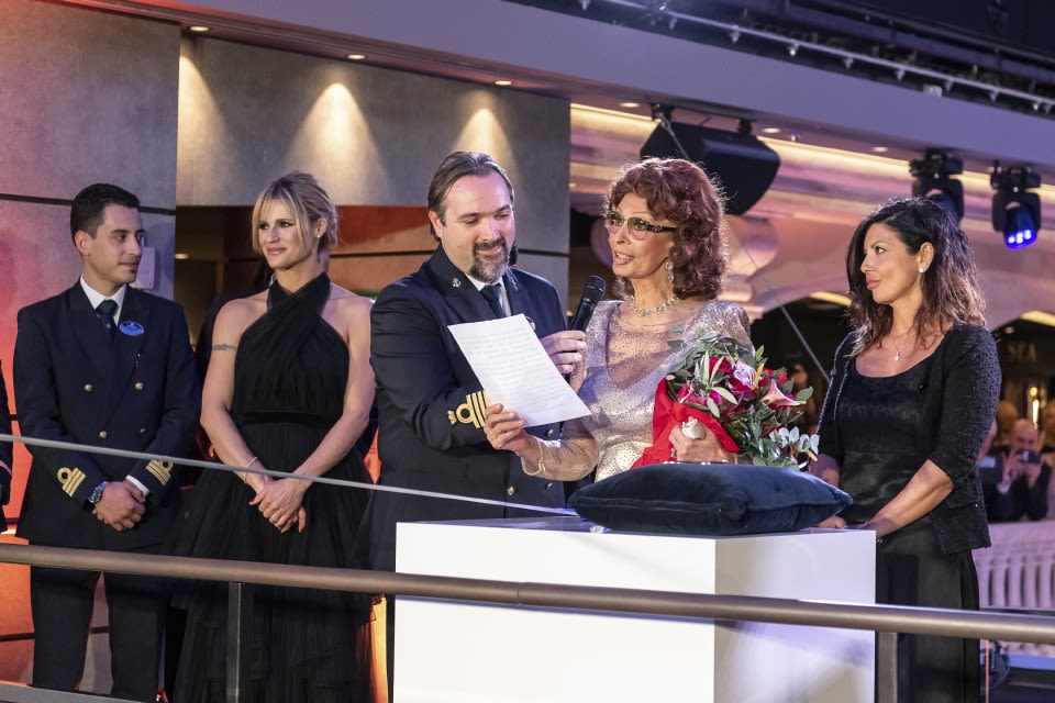 MSCグランディオーサの命名式スピーチ