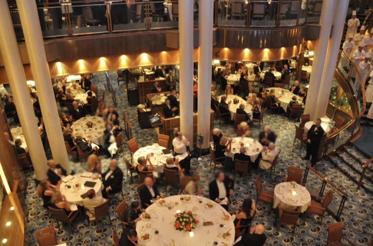 キュナードの真髄を知る、海外発着と日本発着それぞれの魅力と初心者必見の楽しみ方とは？