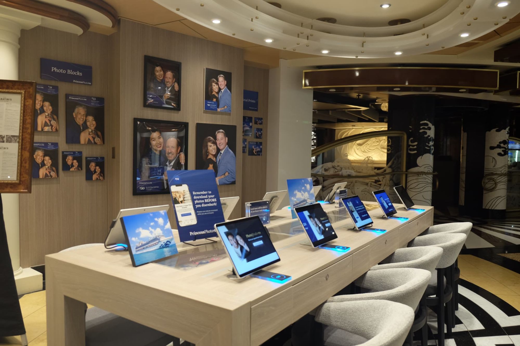 ダイヤモンド・プリンセス日本発着クルーズ、「メダリオン」でガラリと変わった、超新感覚サービス体験とは？